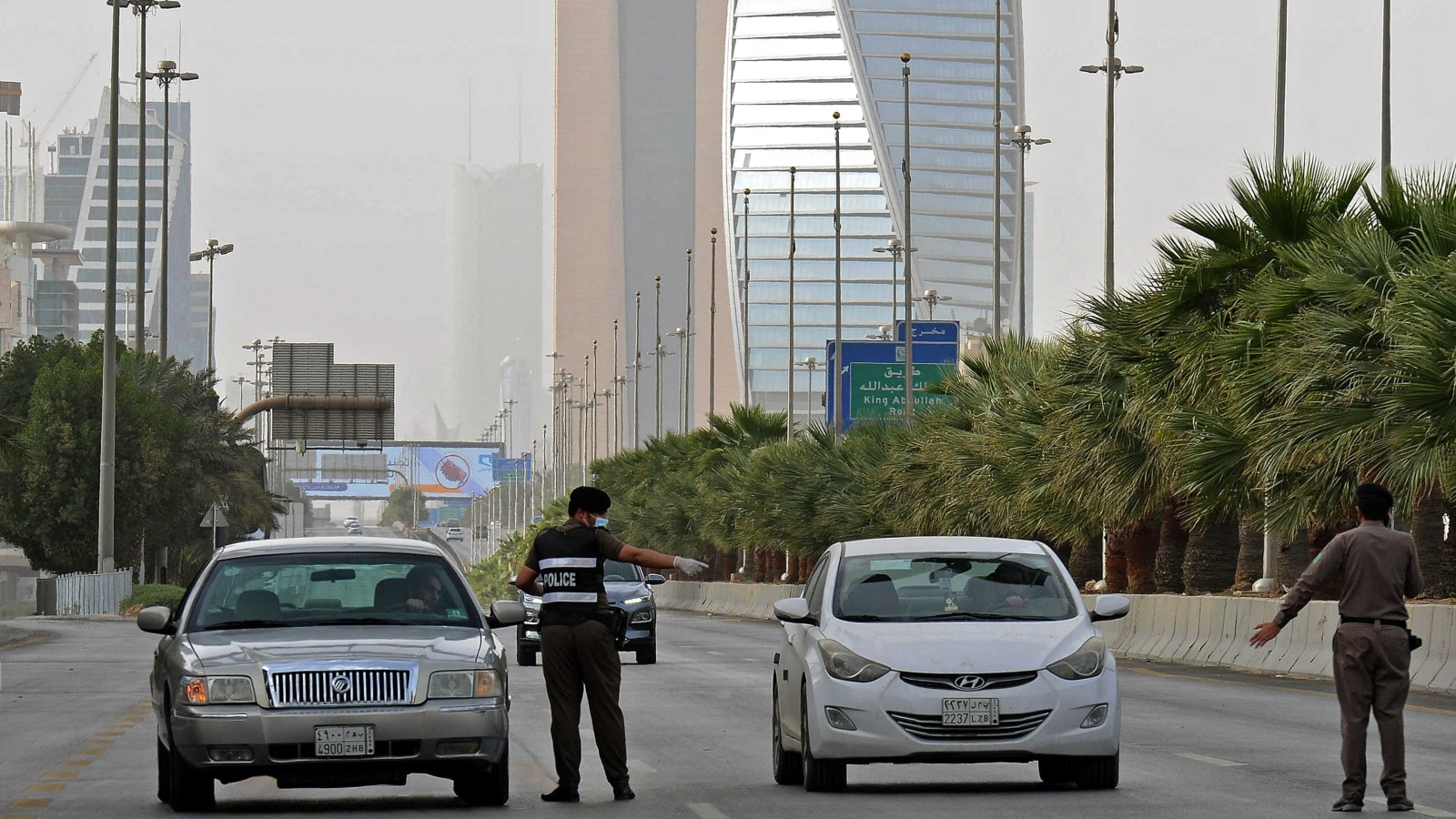 وزارة النقل توضح حقيقة فرض رسوم على الطرق في السعودية العام القادم